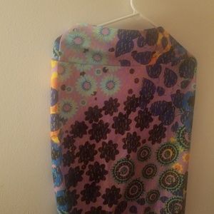 LulaRoe Women's Large (Sizes 14-16) Cassie Skirt